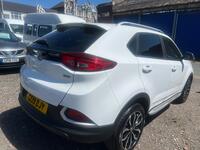 MG GS