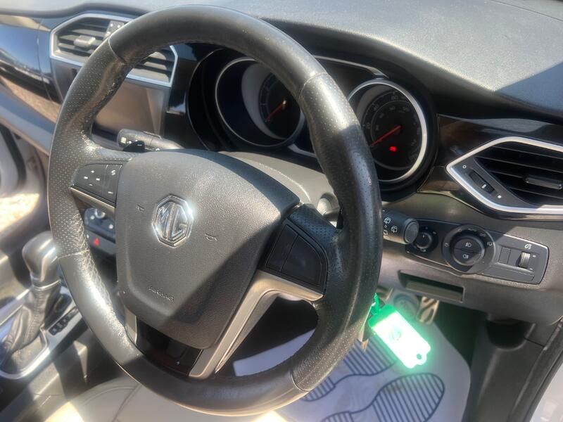 MG GS